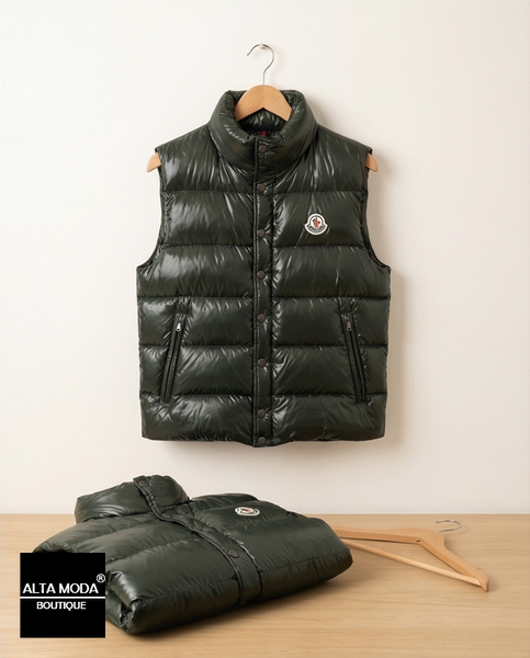 Жилет MONCLER A09668950 GREEN 7477 фото